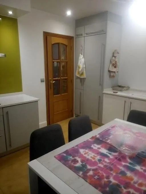 Centrica, Espaciosa Y Comoda Apartman Getaria